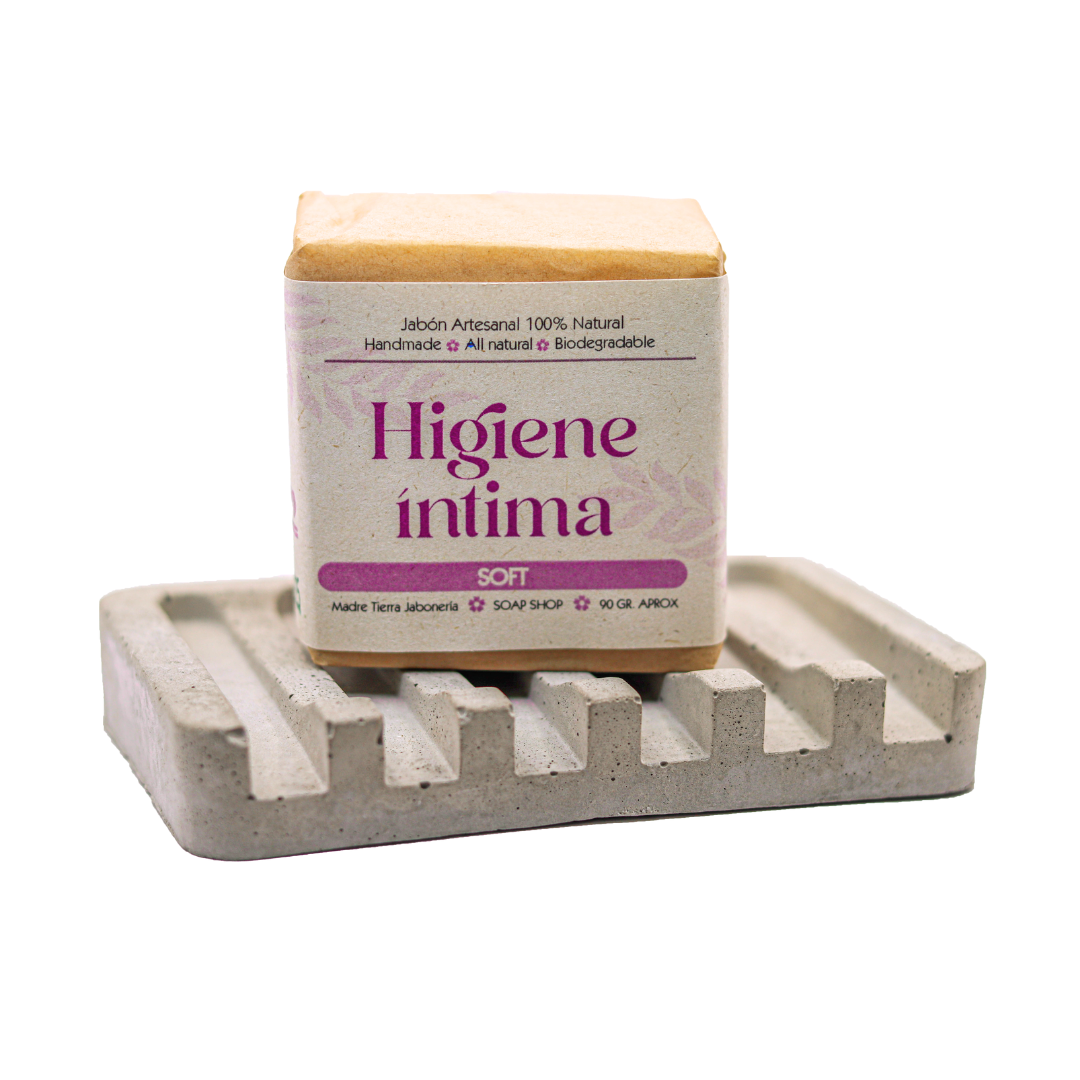 Jabón natural de higiene íntima 100gr con jabonera de concreto.